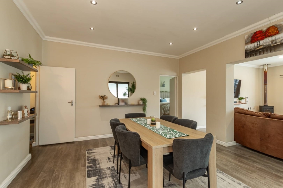3 Bedroom Property for Sale in Plumstead Western Cape